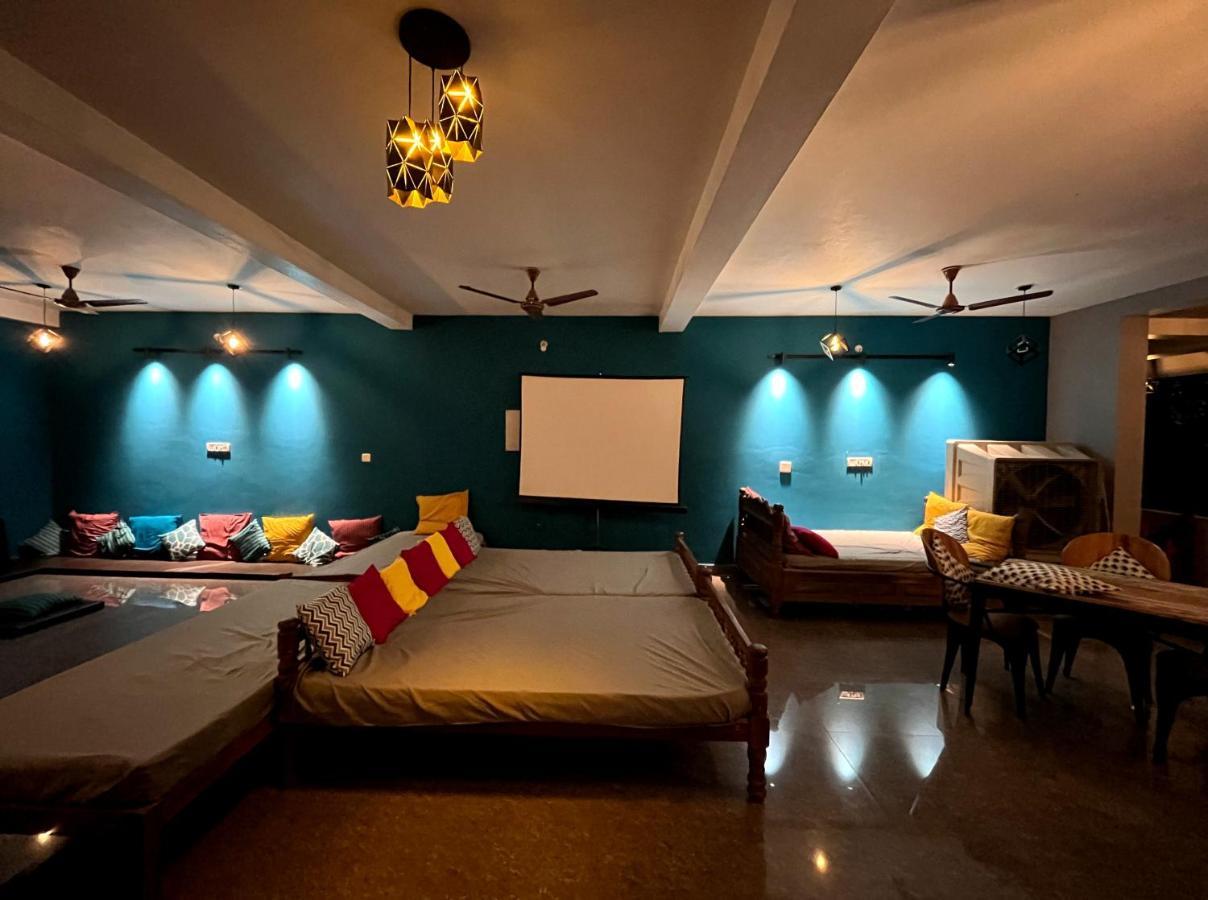 Unearth Hostel 오로빌 외부 사진